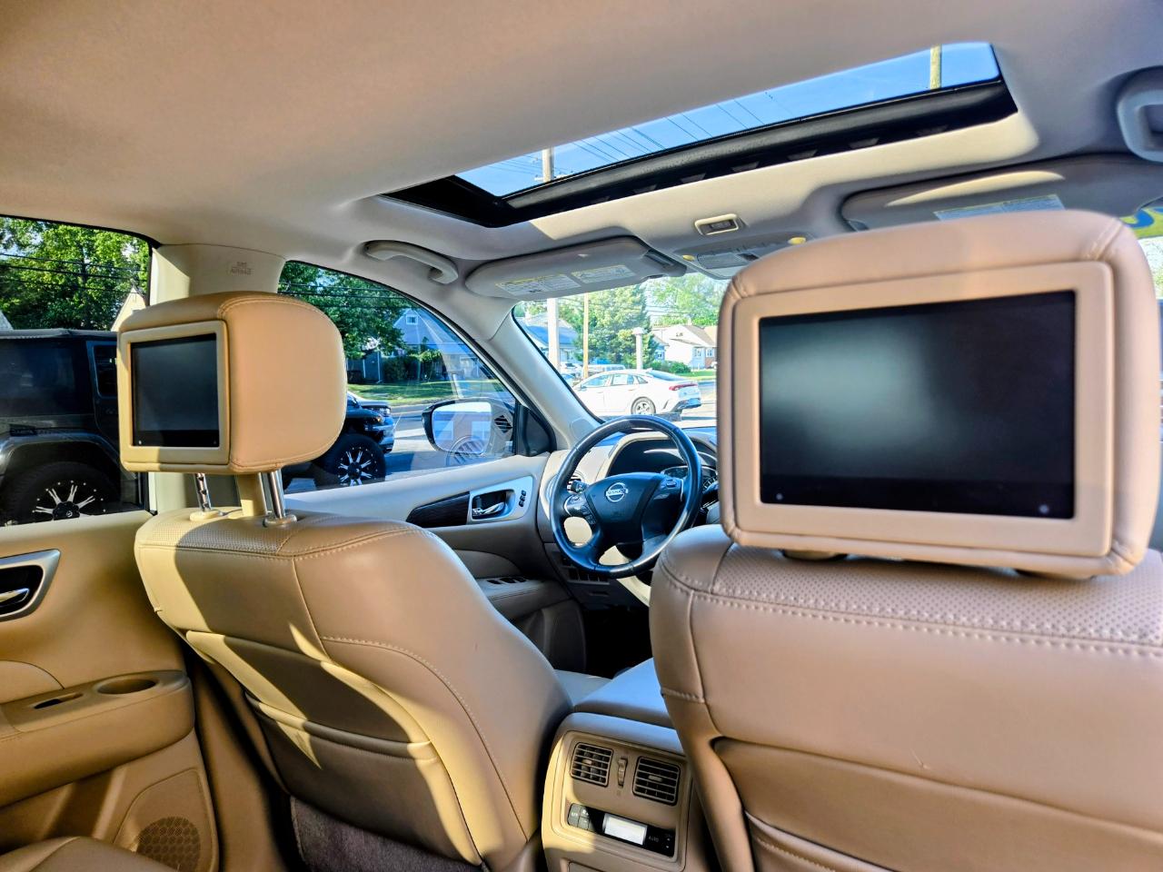 Nissan Pathfinder Platinum 4WD 2017