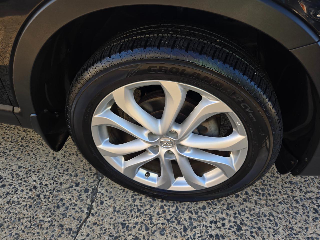 Mazda CX-9 Grand Touring AWD 2011