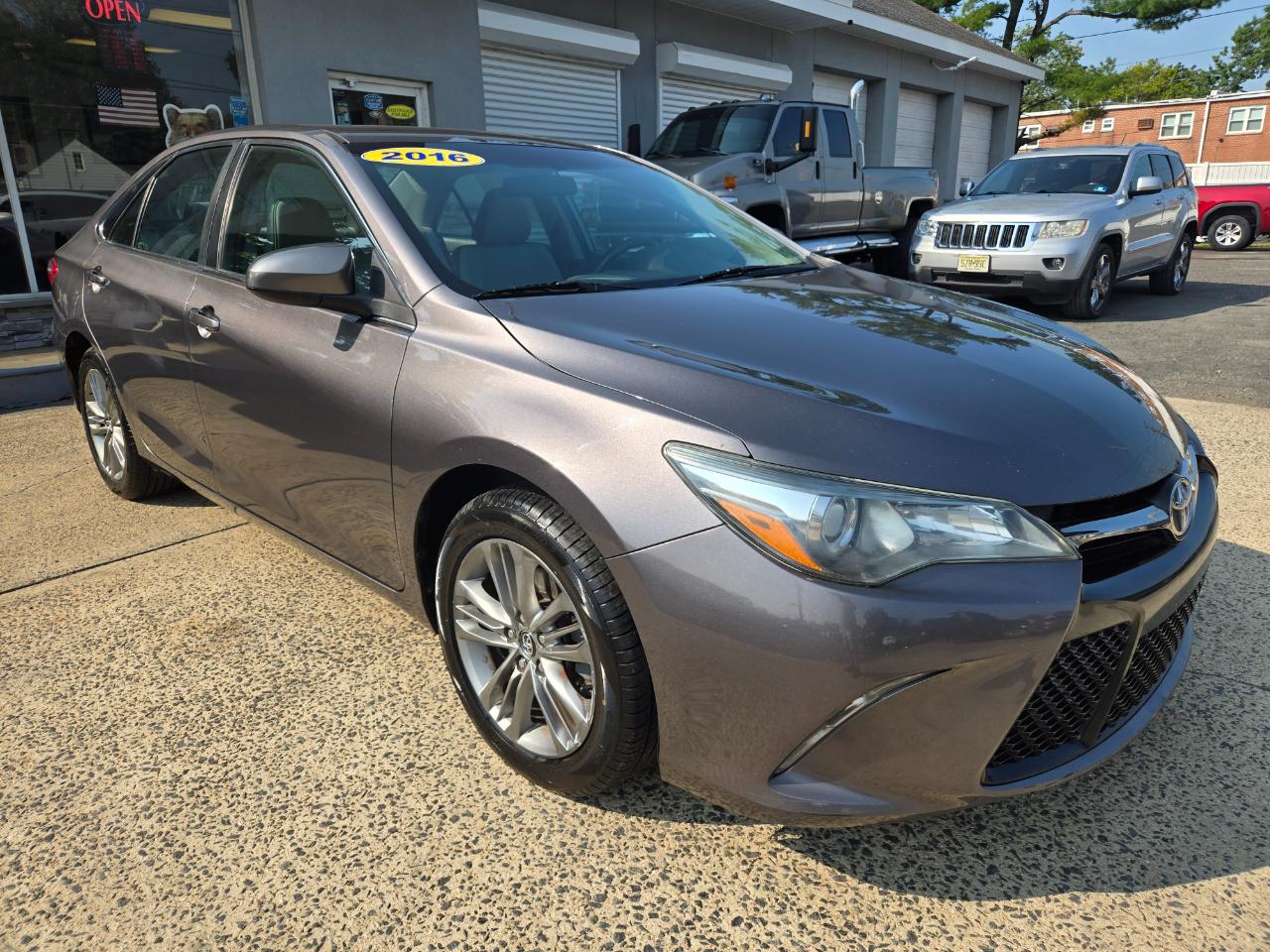 2016 Toyota Camry SE