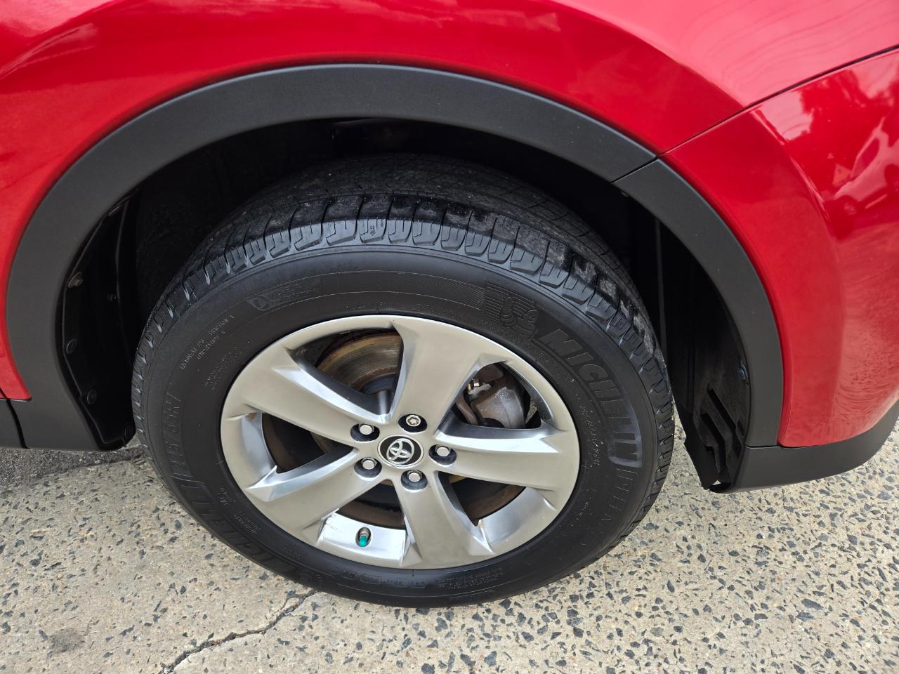 Toyota RAV4 XLE AWD 2015