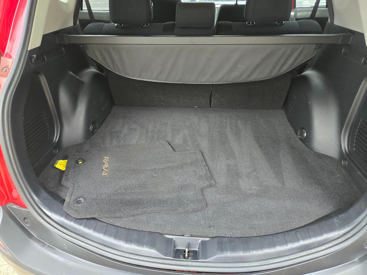 Toyota RAV4 XLE AWD 2015