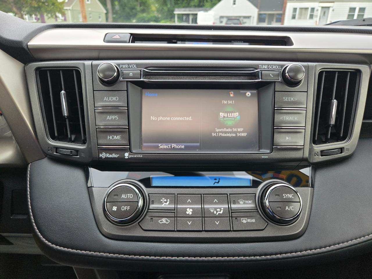 Toyota RAV4 XLE AWD 2015