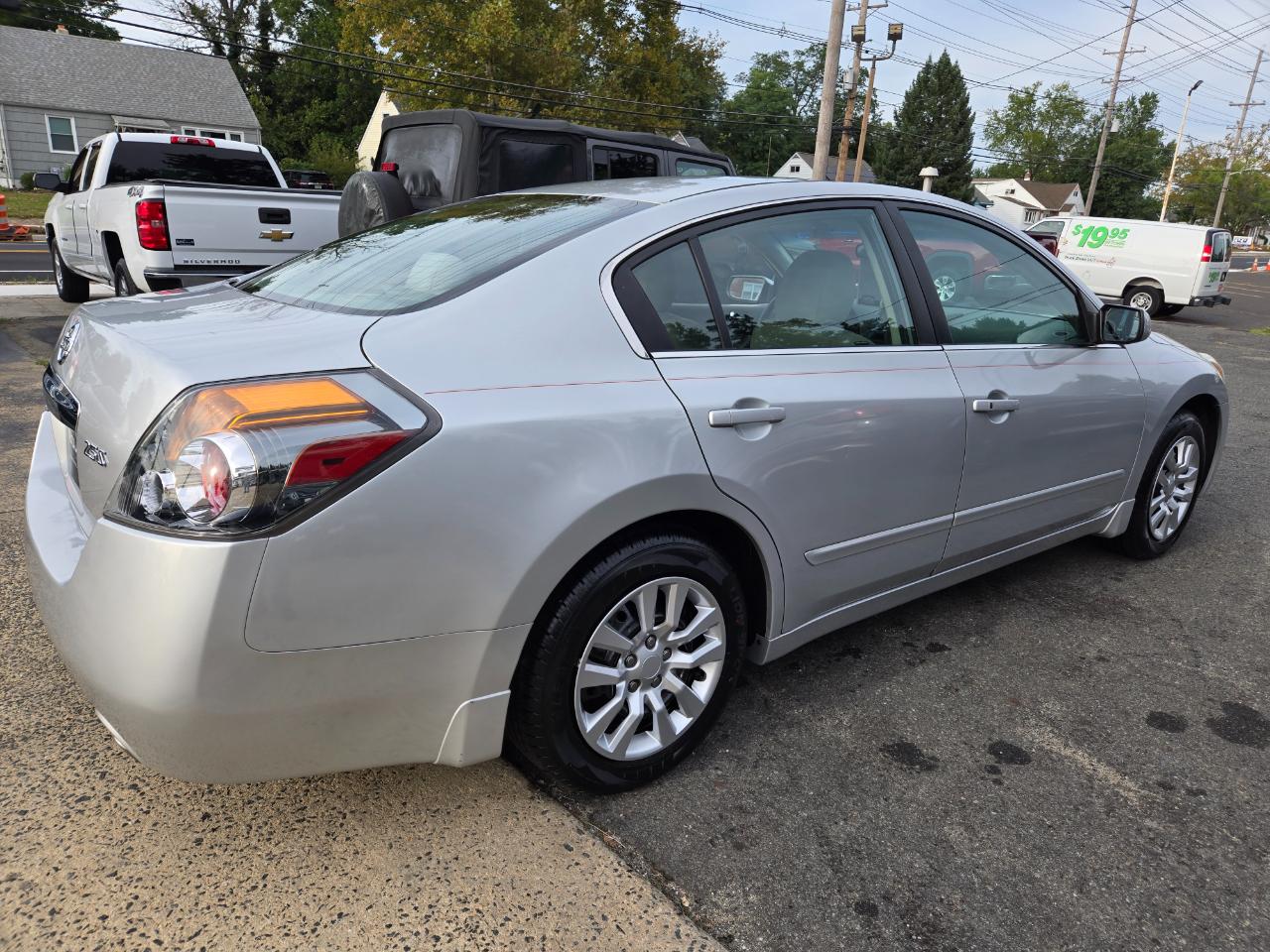 Nissan Altima 2.5 S 2012