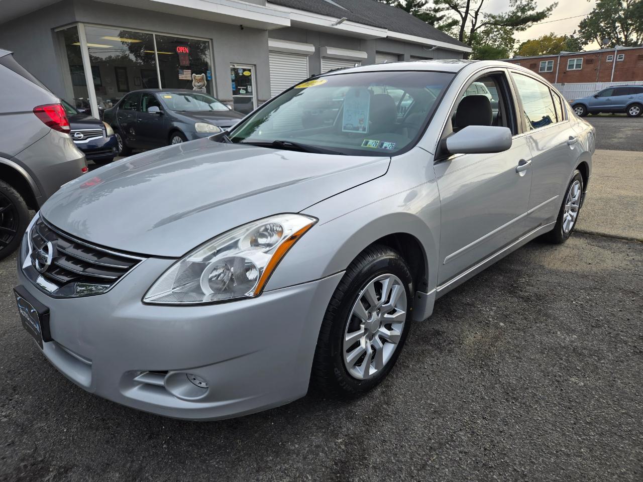 Nissan Altima 2.5 S 2012