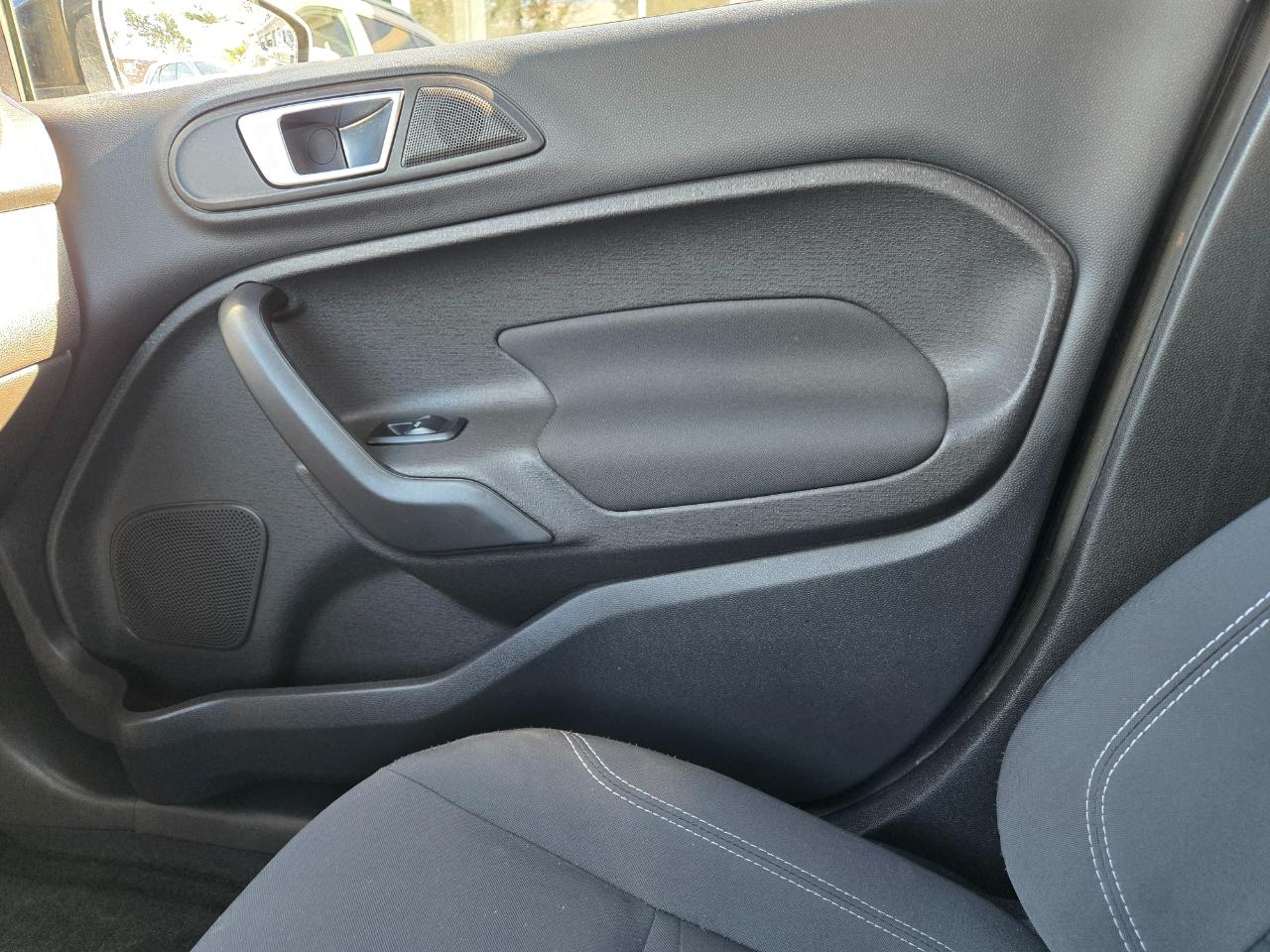Ford Fiesta SE Hatchback 2014