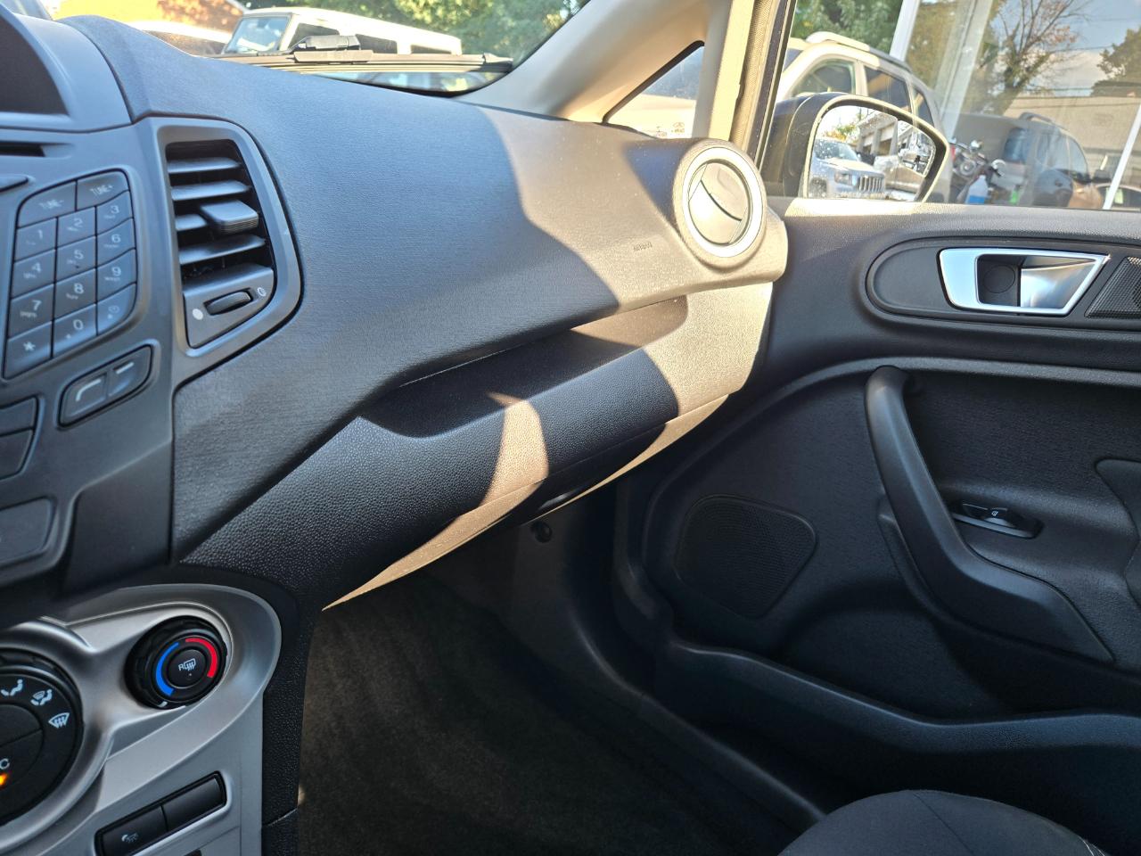 Ford Fiesta SE Hatchback 2014