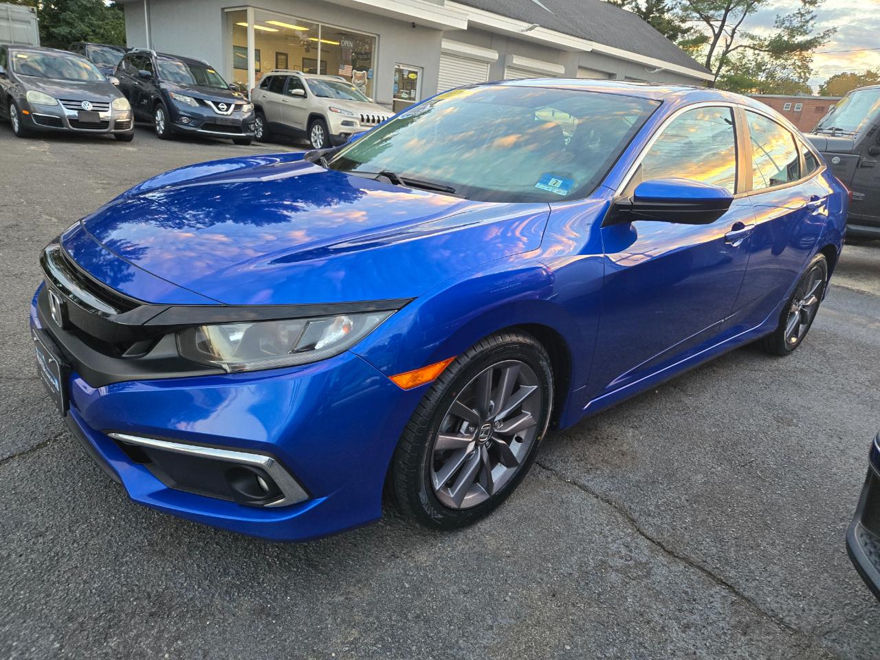 Honda Civic EX sedan 2020