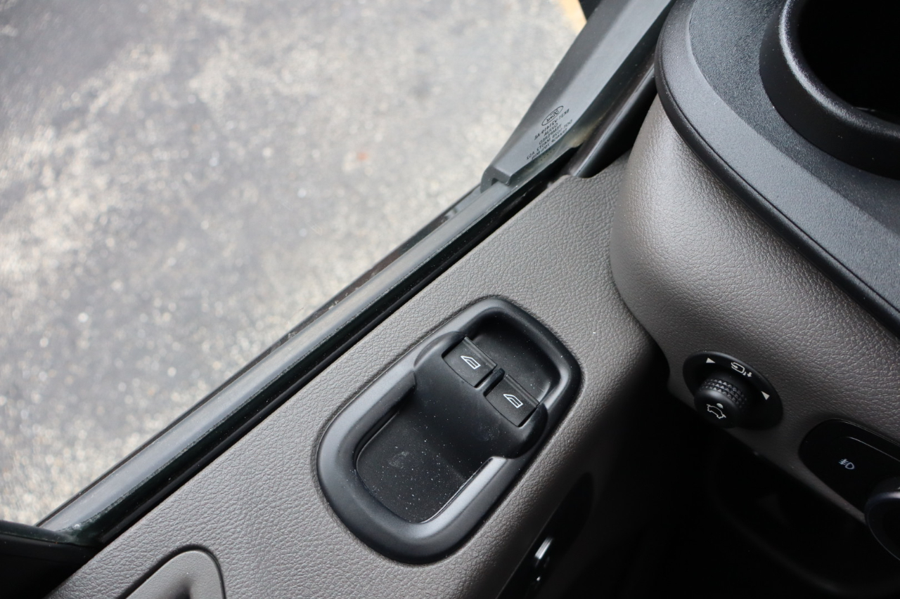 Ford Transit 350 Wagon Med. Roof XL w/Sliding Pass. 148-in. WB 2023 Ford Transit 350 Wagon Med. Roof XL w/Sliding Pass. 148-in. WB 2023