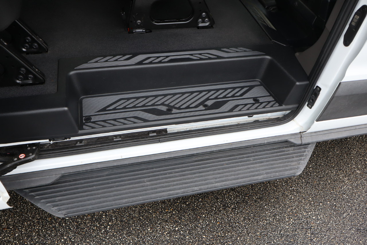 Ford Transit Passenger Wagon T-350 148" Med Roof XLT Sliding RH Dr 2023