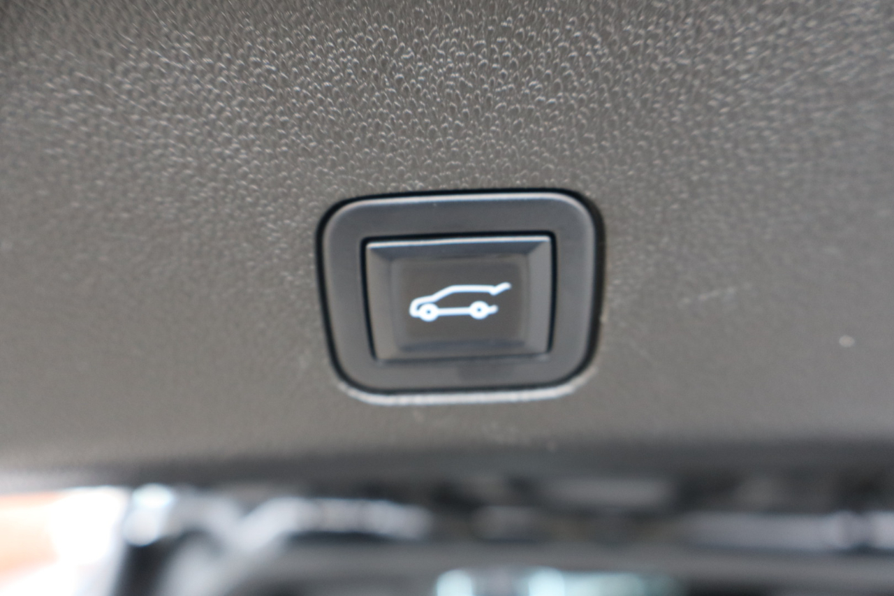 Chevrolet Tahoe High Country 4WD 2022