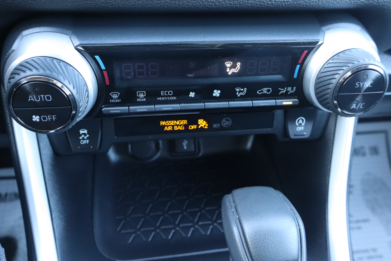 Toyota RAV4 XLE AWD 2022