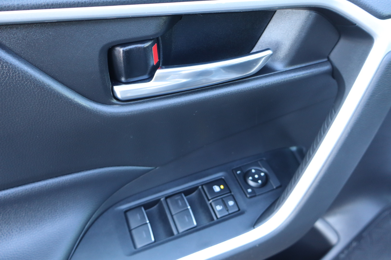 Toyota RAV4 XLE AWD 2022