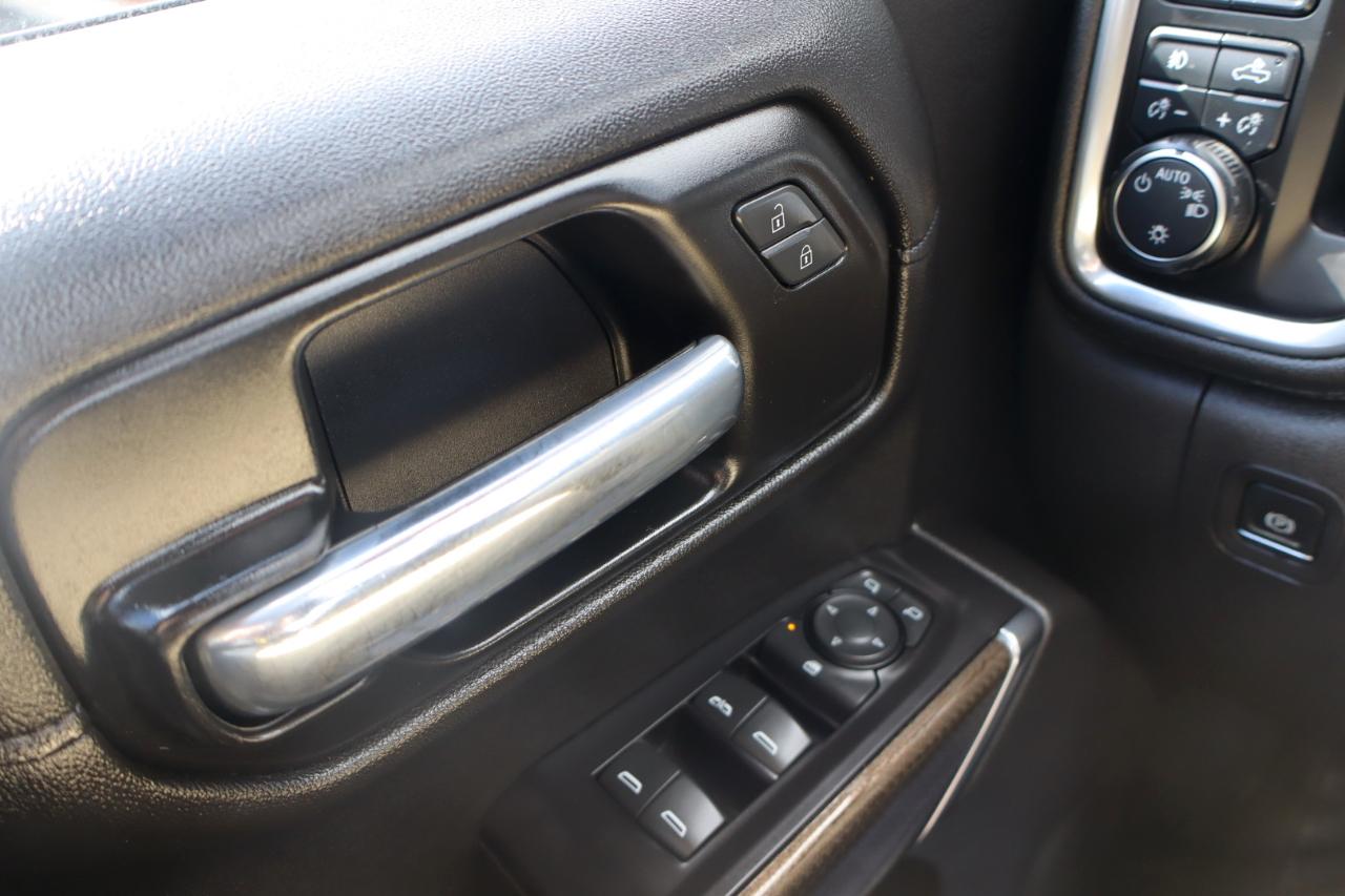 Chevrolet Silverado 1500 RST Crew Cab 4WD 2021