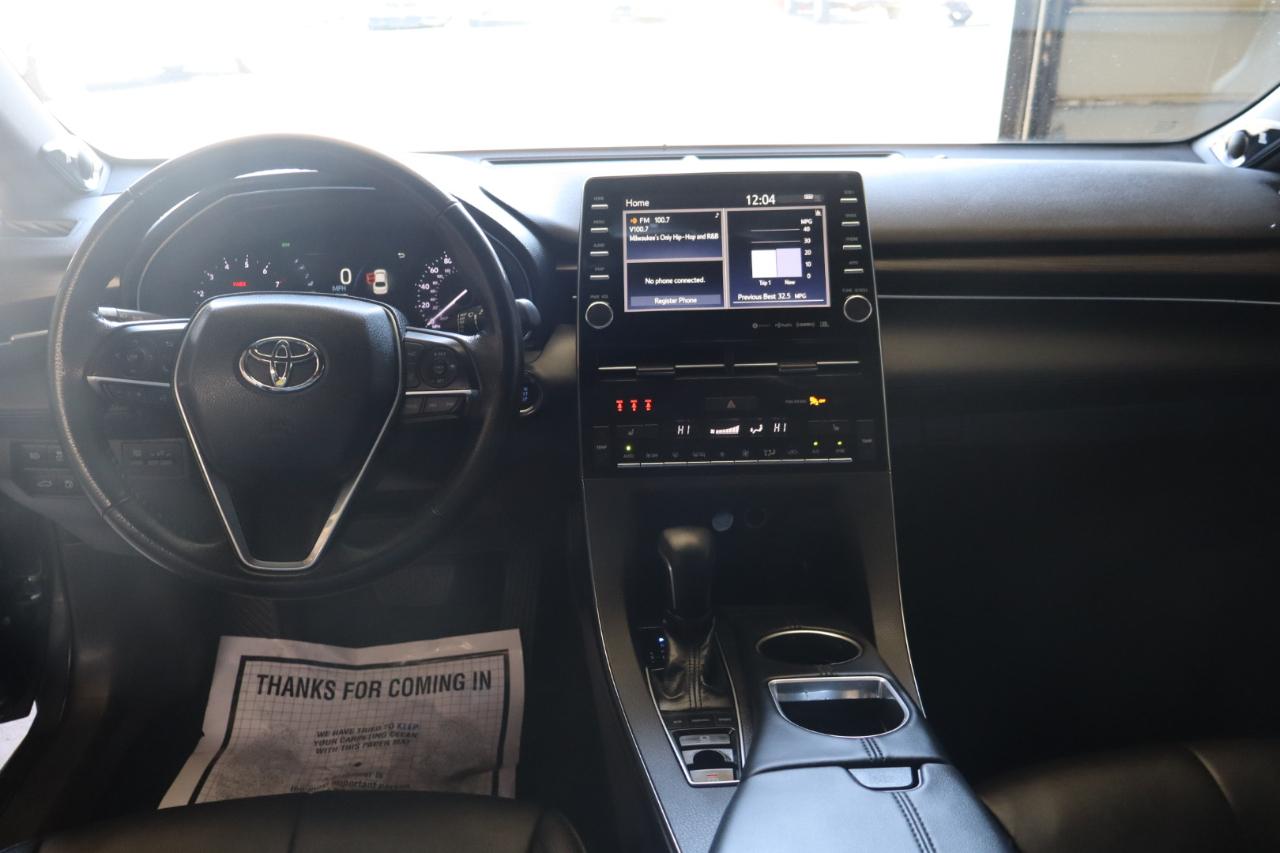 Toyota Avalon XLE 2019