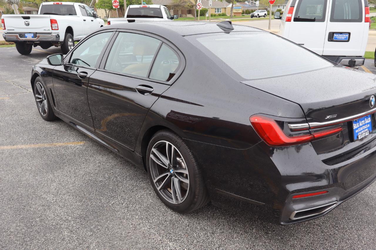 BMW 7-Series 750i xDrive 2022