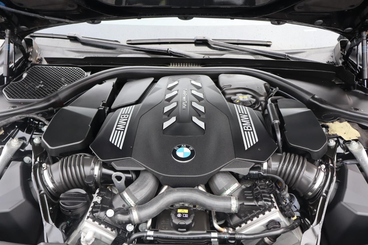 BMW 7-Series 750i xDrive 2022