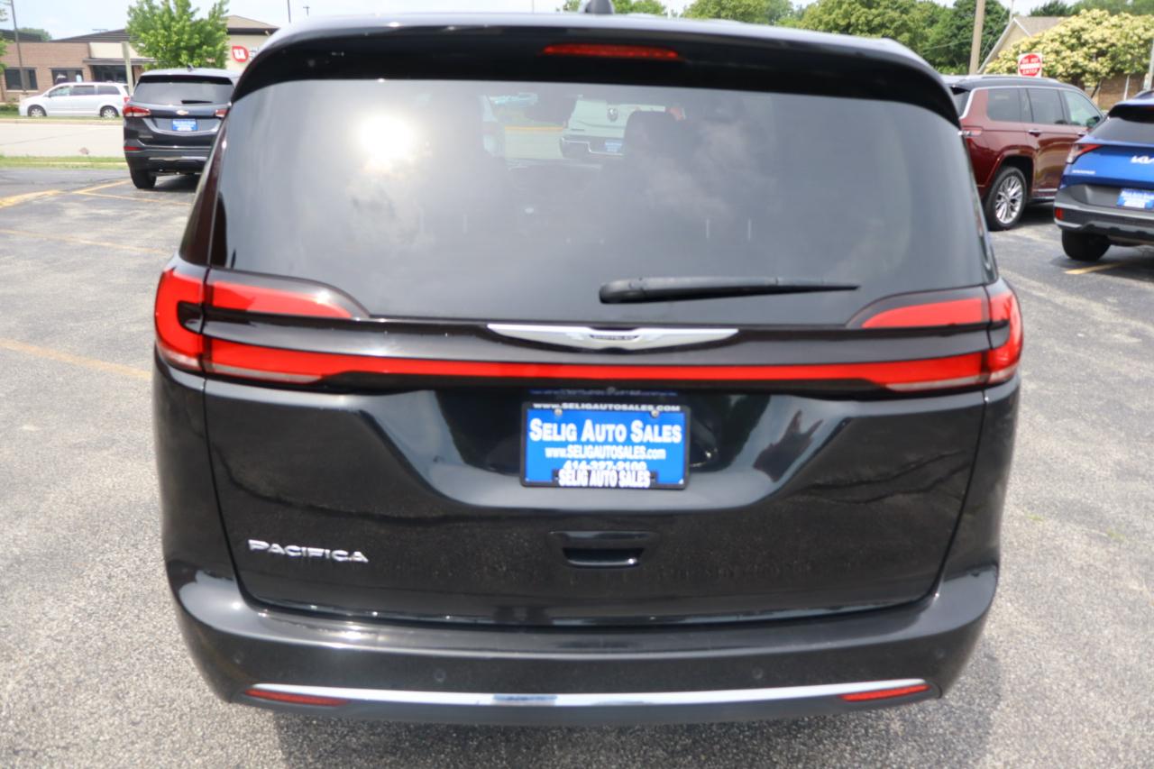 Chrysler Pacifica Touring L 2023