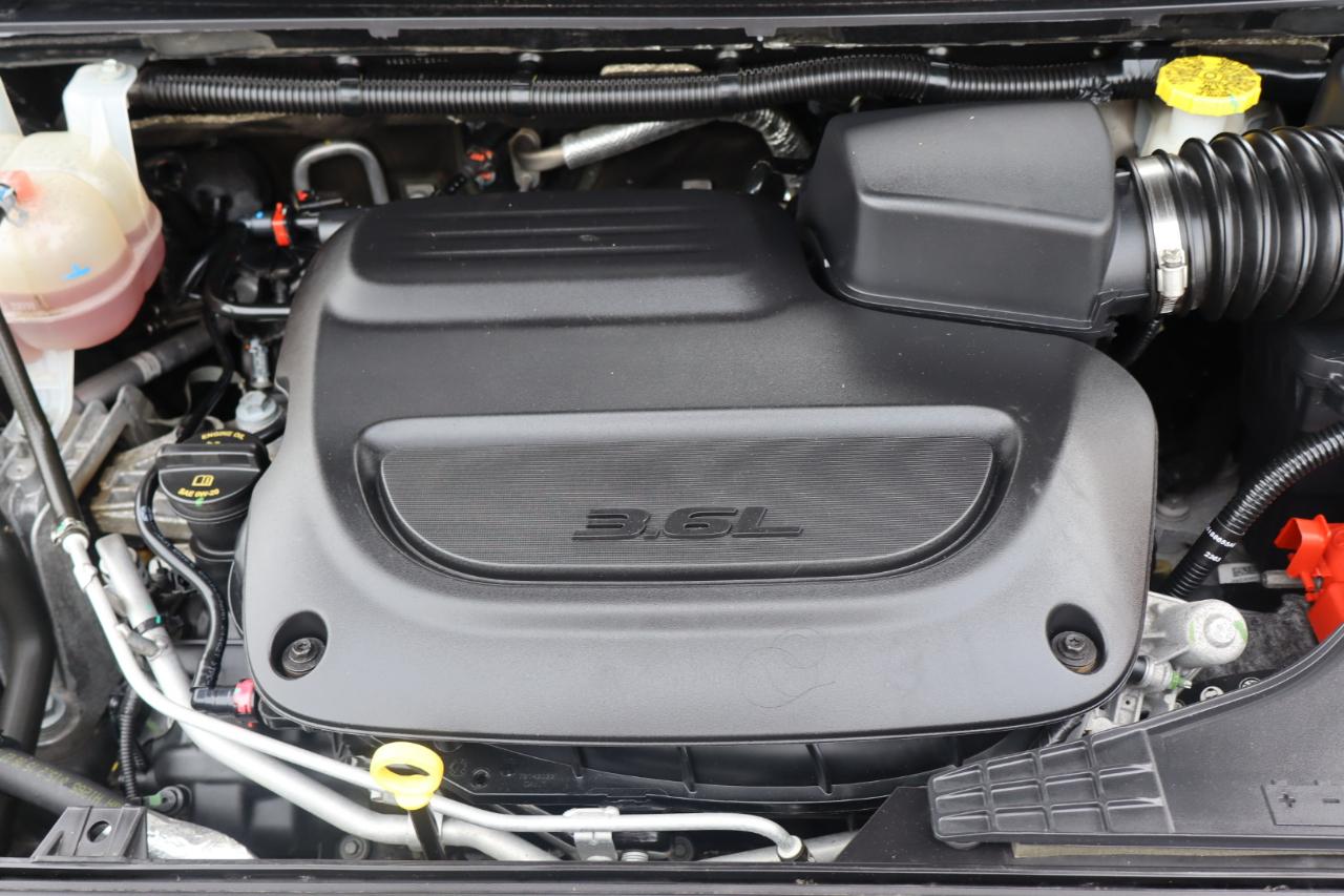 Chrysler Pacifica Touring L 2023