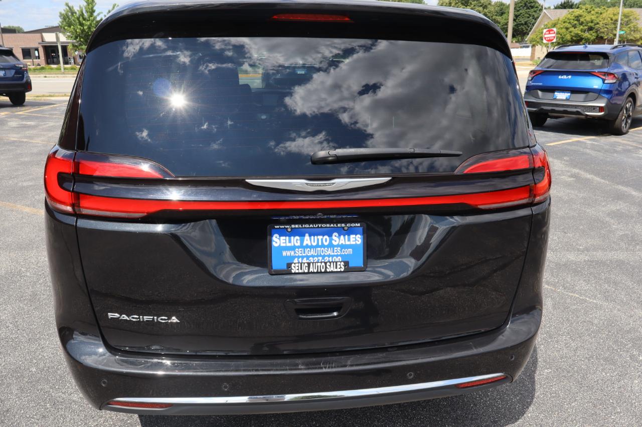 Chrysler Pacifica Touring L 2023