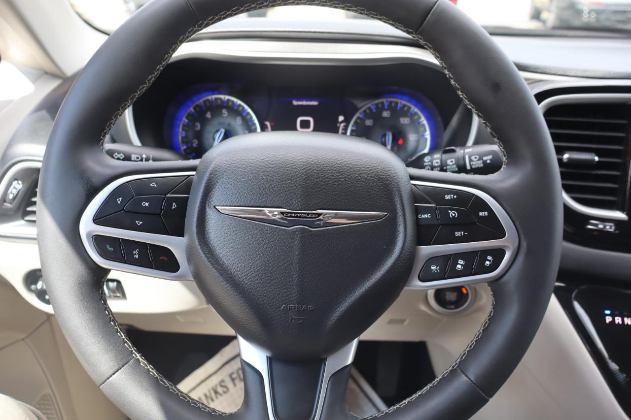 Chrysler Pacifica Touring L 2023