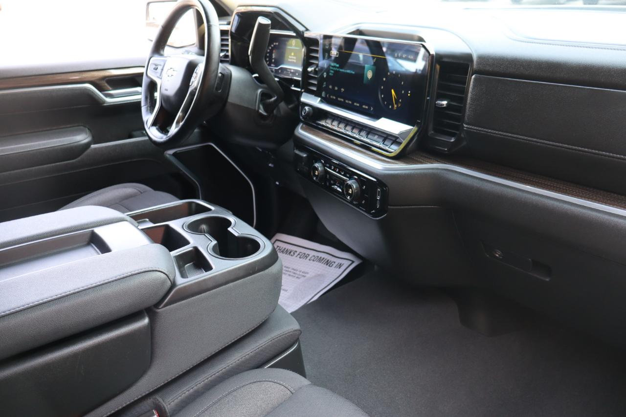 Chevrolet Silverado 1500 LT Crew Cab 4WD 2025