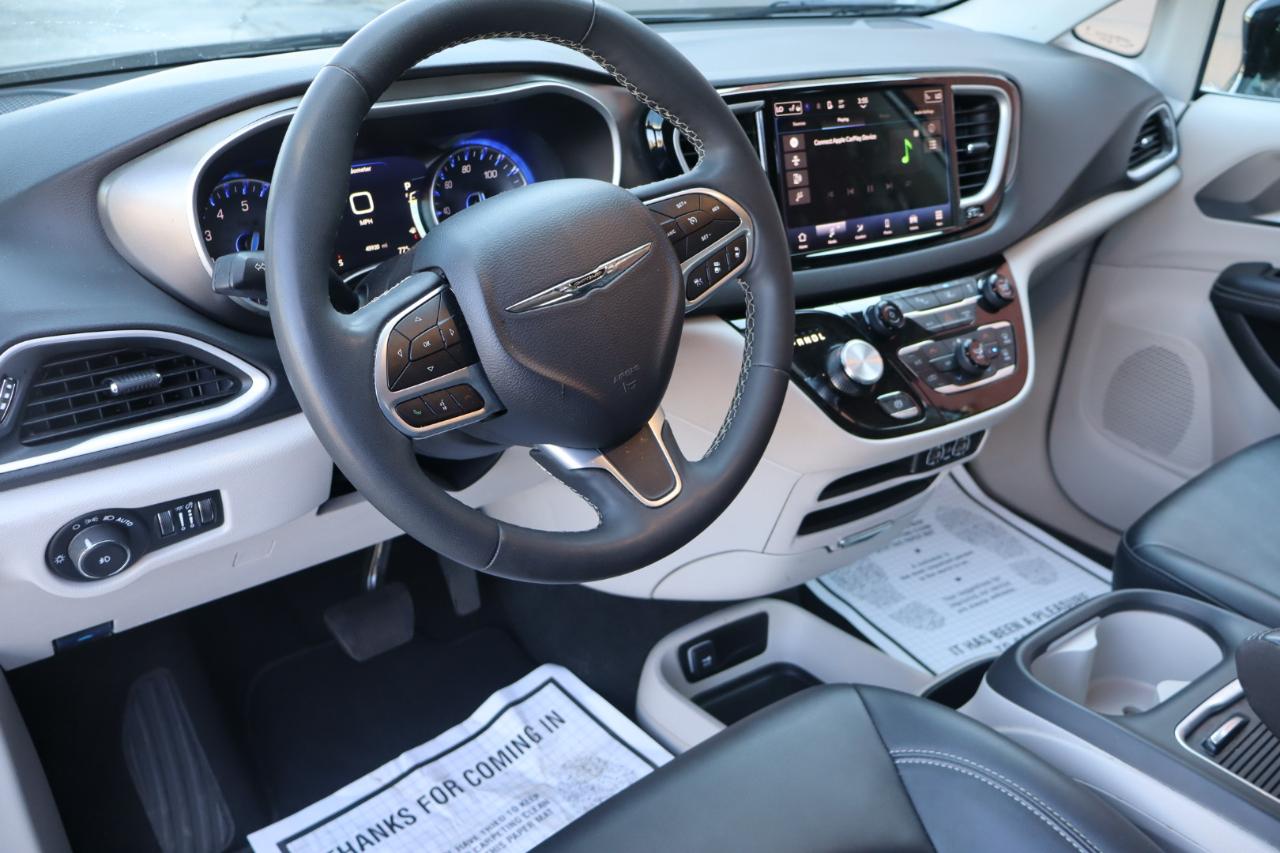Chrysler Pacifica Touring L 2024