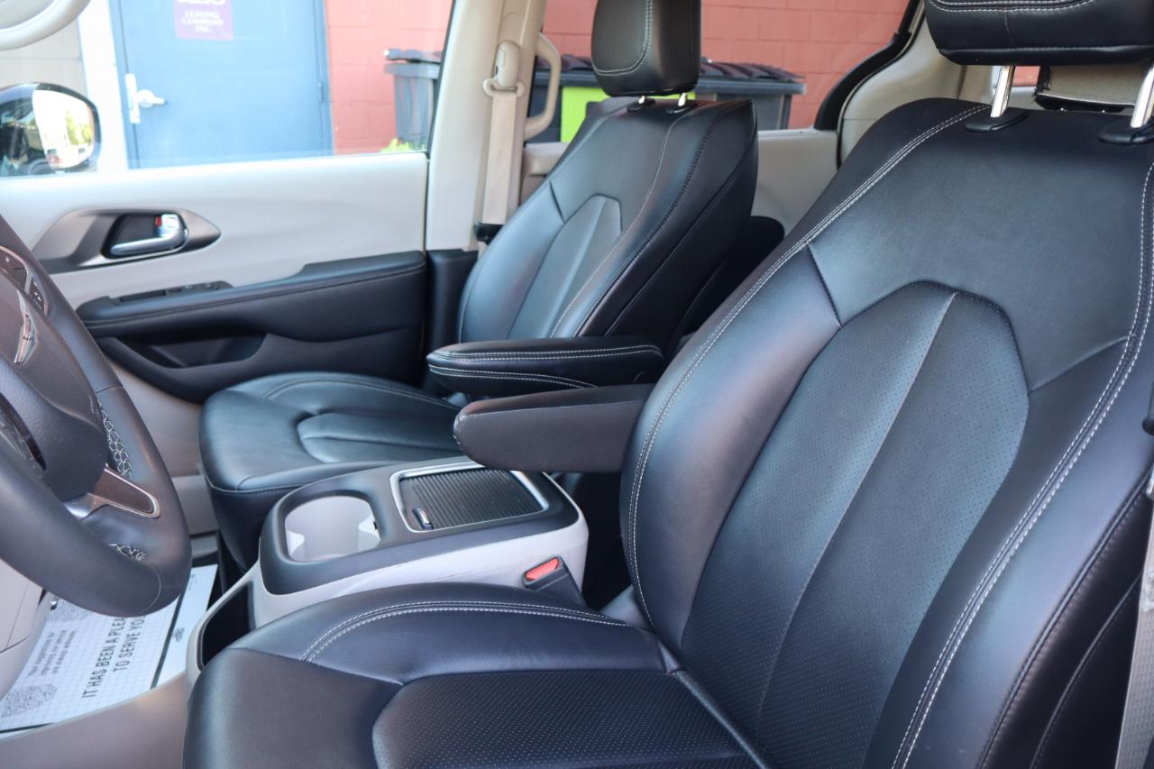 Chrysler Pacifica Touring L 2024