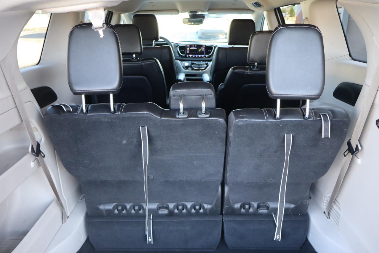 Chrysler Pacifica Touring L 2024