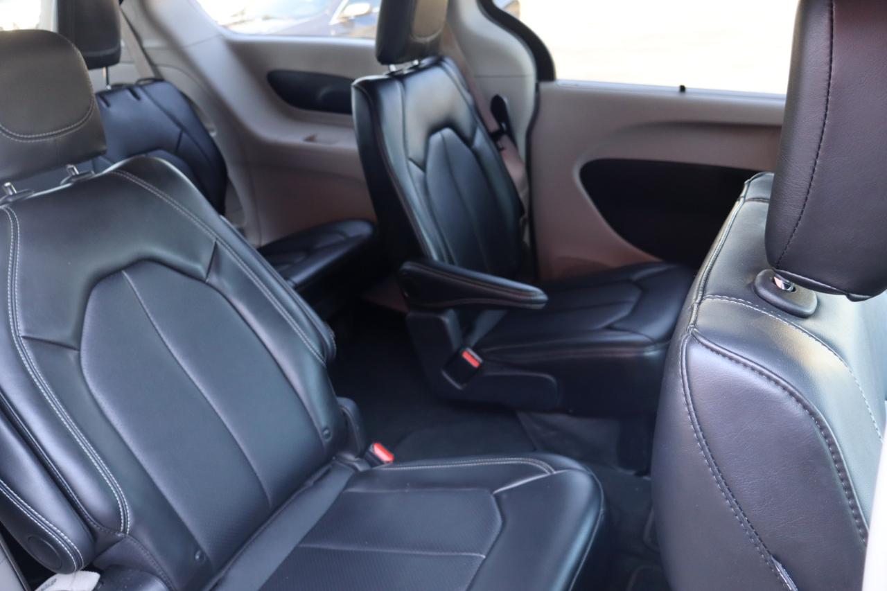 Chrysler Pacifica Touring L 2024