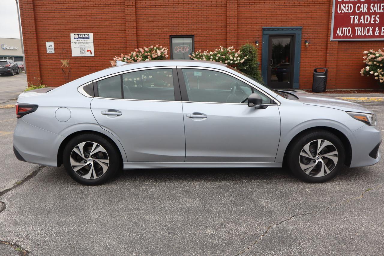 Subaru Legacy 2.5i 2022