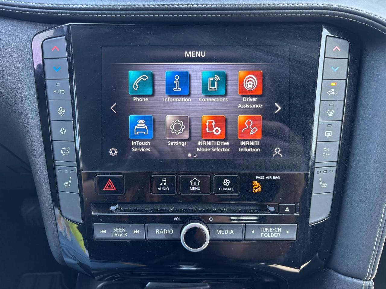 Infiniti QX50 LUXE 2022 Infiniti QX50 LUXE 2022