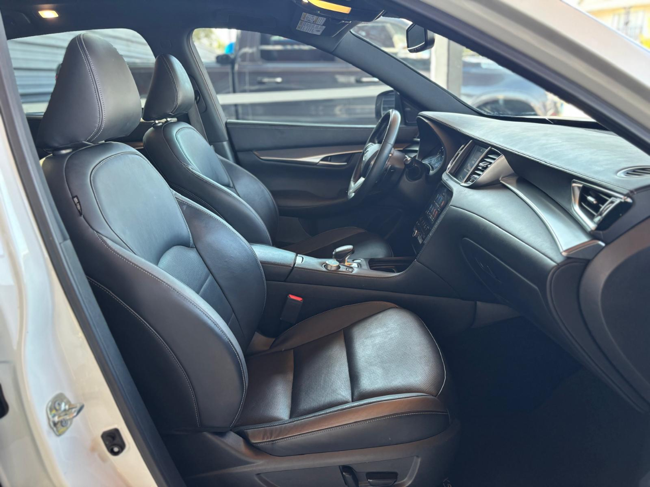 Infiniti QX50 LUXE 2022 Infiniti QX50 LUXE 2022