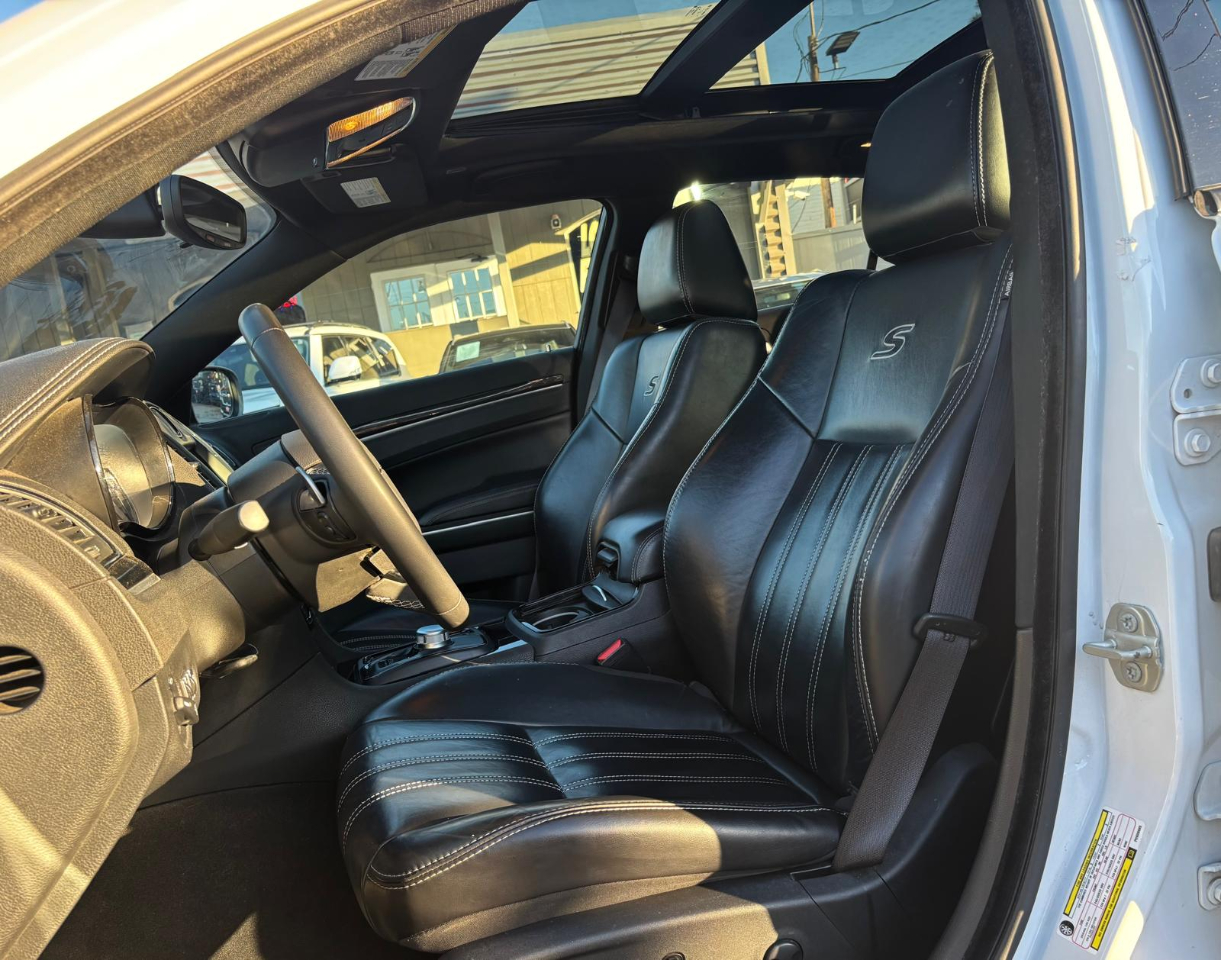 Chrysler 300  2023 Chrysler 300  2023