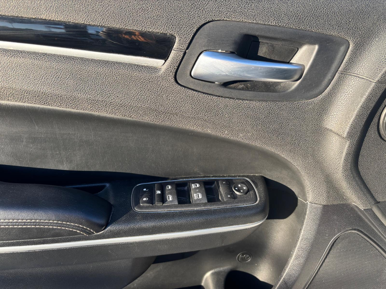 Chrysler 300  2023 Chrysler 300  2023