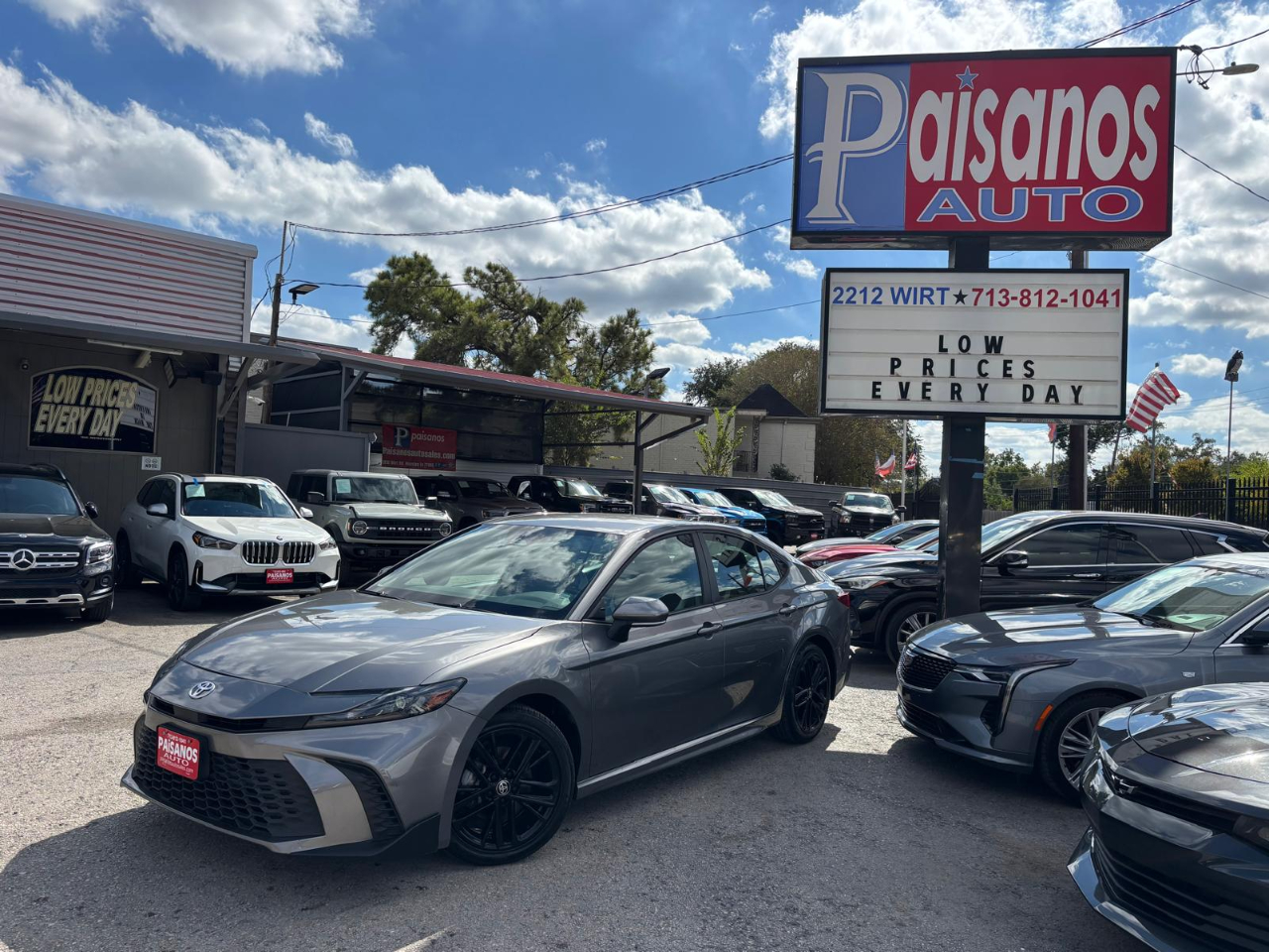 2025 Toyota Camry SE |