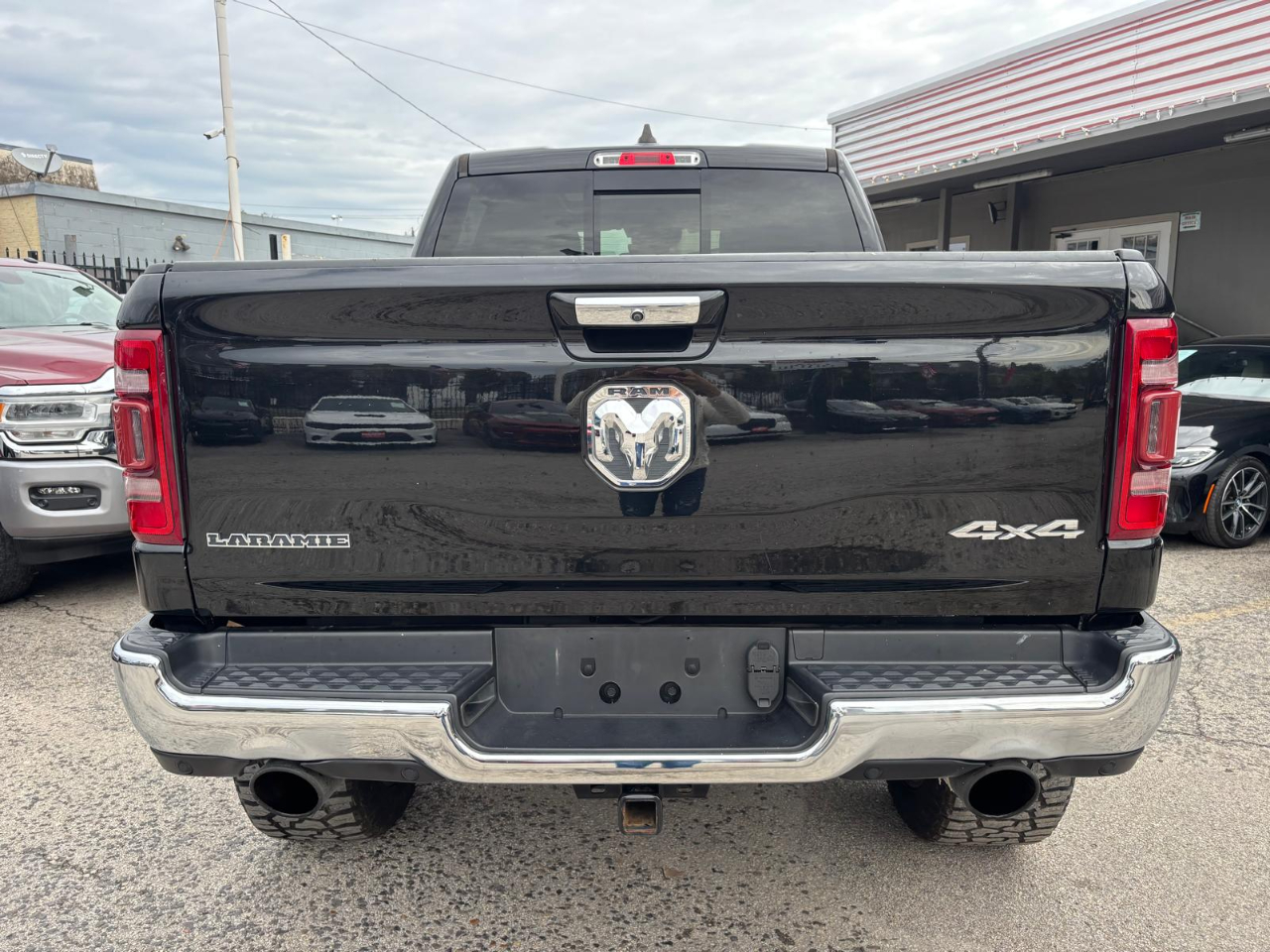 RAM 1500 Laramie Crew Cab 4WD 2021