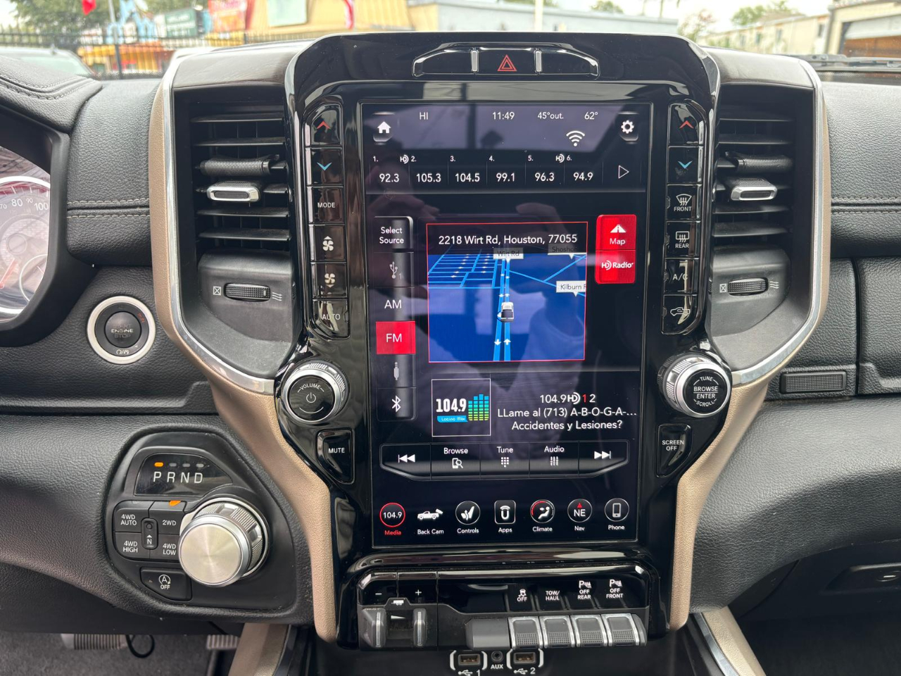 RAM 1500 Laramie Crew Cab 4WD 2021