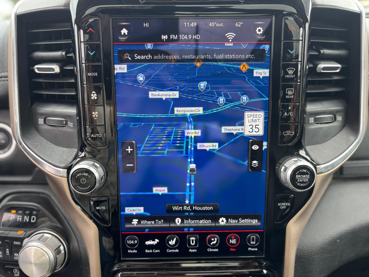 RAM 1500 Laramie Crew Cab 4WD 2021