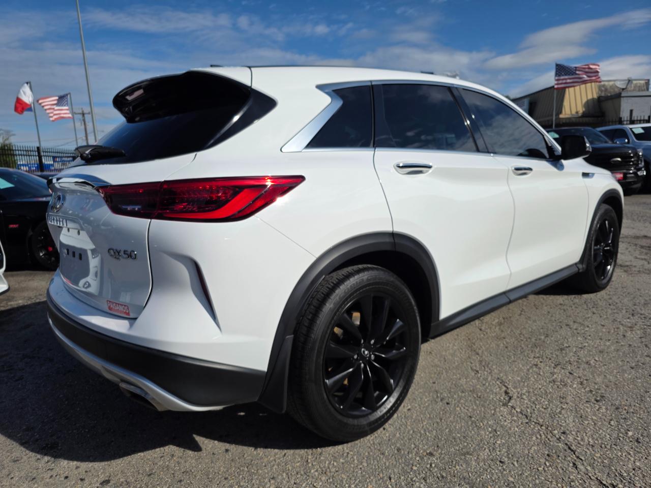 Infiniti QX50 PURE 2021