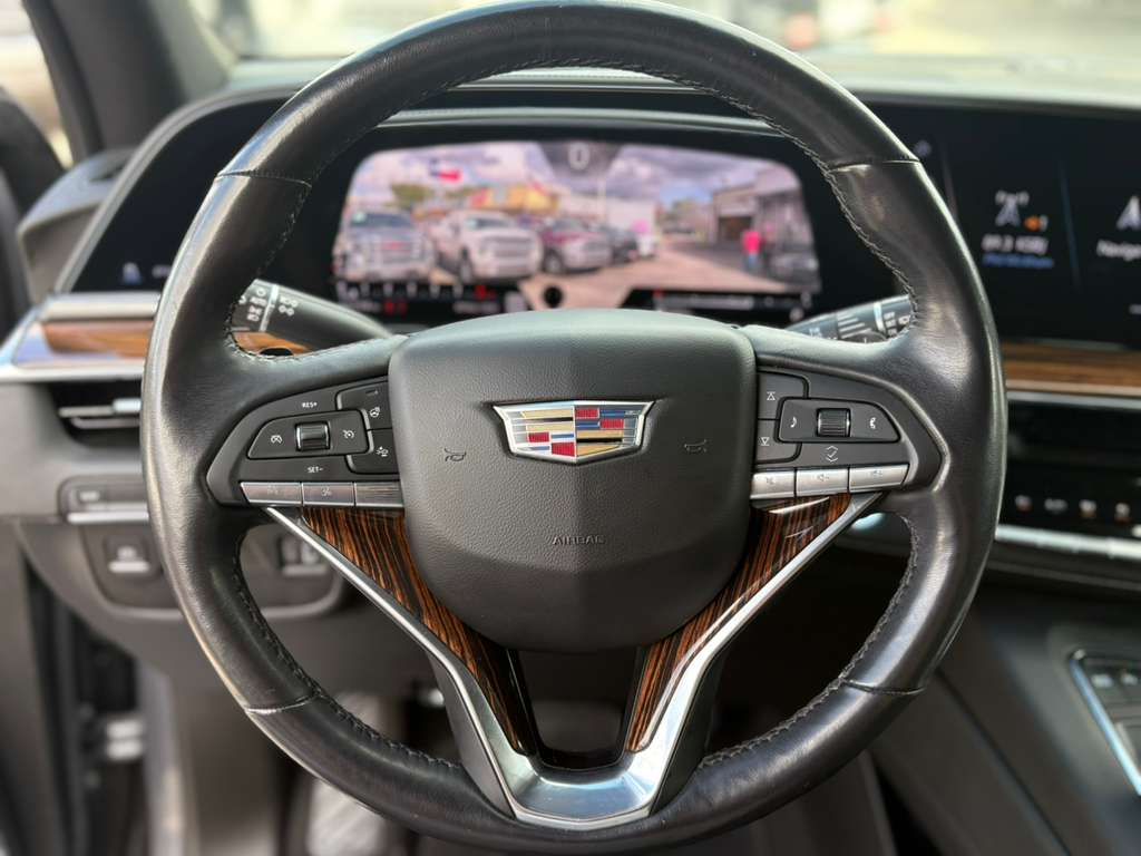 Cadillac Escalade Luxury 2WD 2021