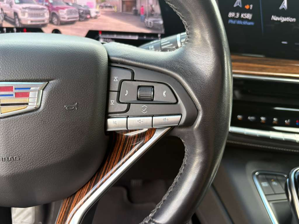 Cadillac Escalade Luxury 2WD 2021