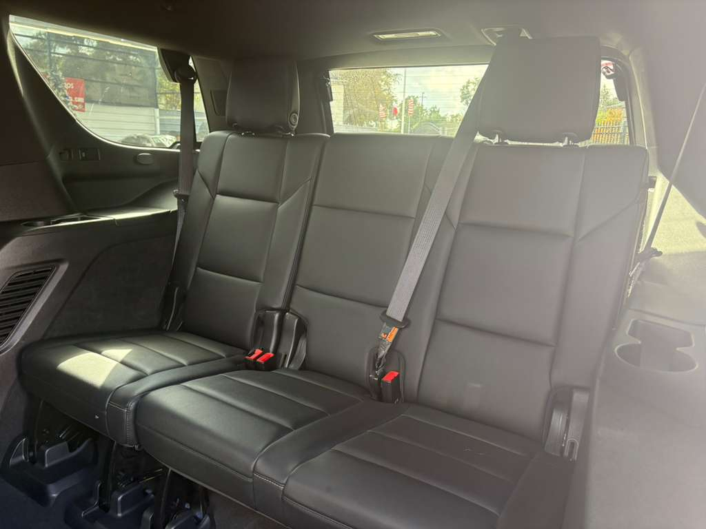 Cadillac Escalade Luxury 2WD 2021