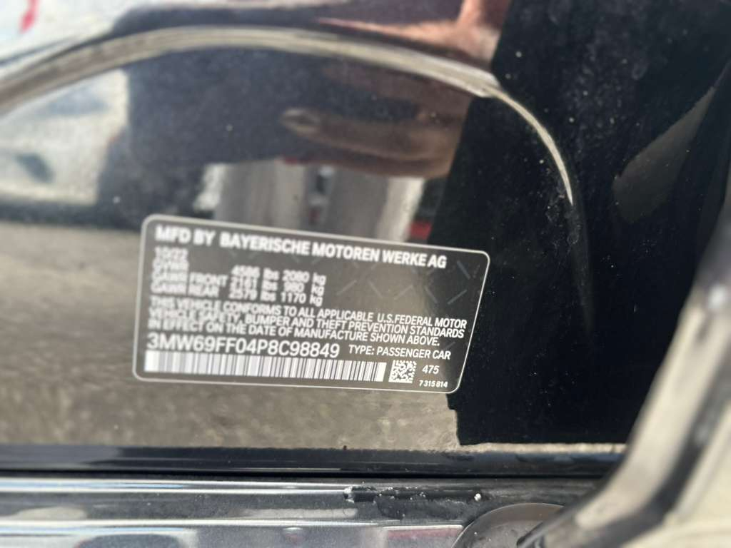 BMW 3-Series 330i 2023