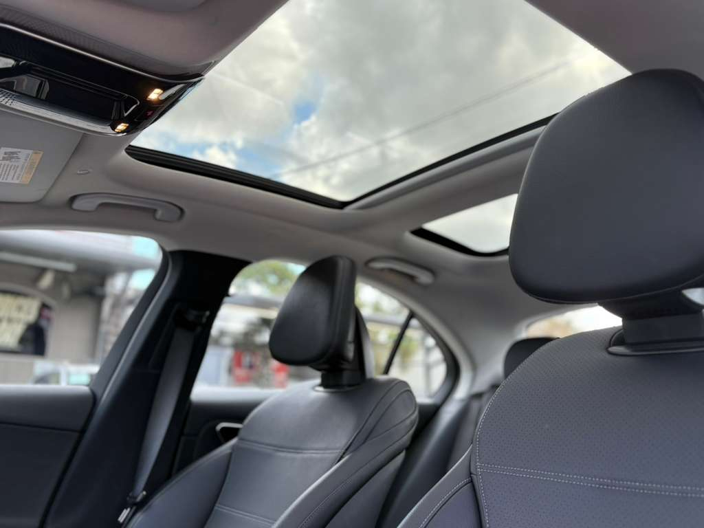 Mercedes-Benz C-Class C300 Sedan 2022