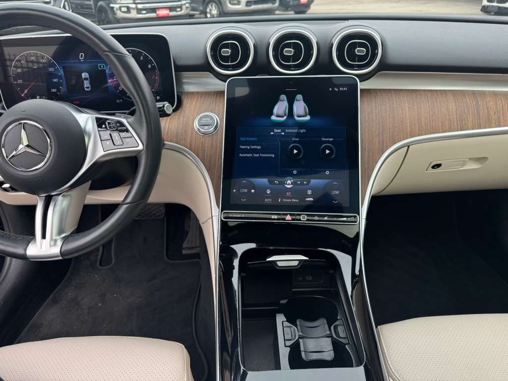 Mercedes-Benz C-Class C300 4MATIC Sedan 2023