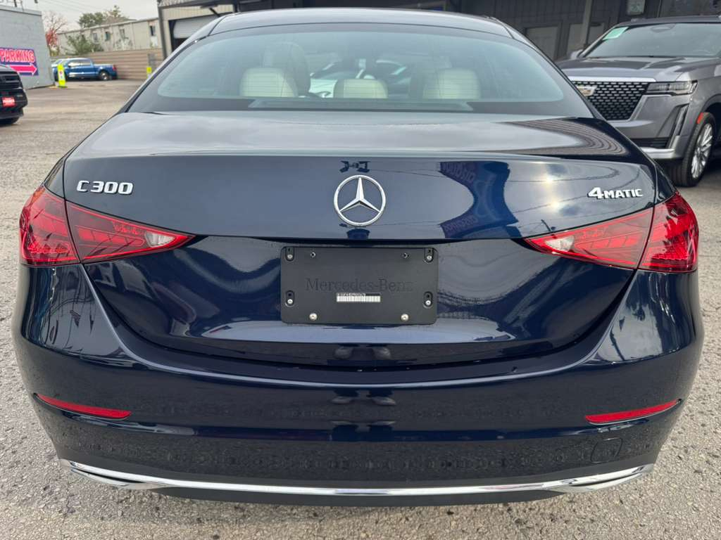 Mercedes-Benz C-Class C300 4MATIC Sedan 2023