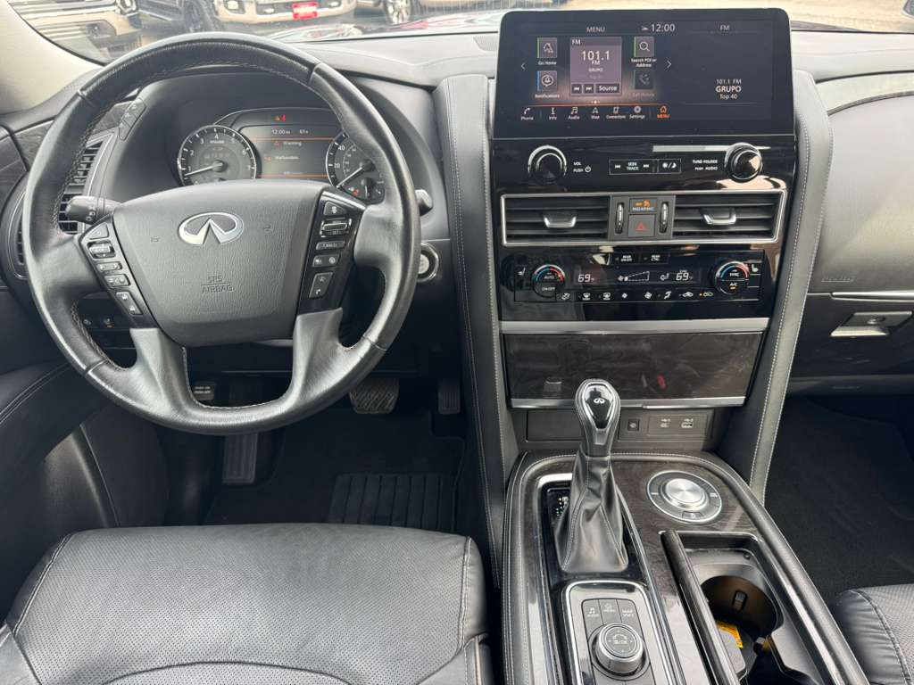 Infiniti QX80 LUXE 2023