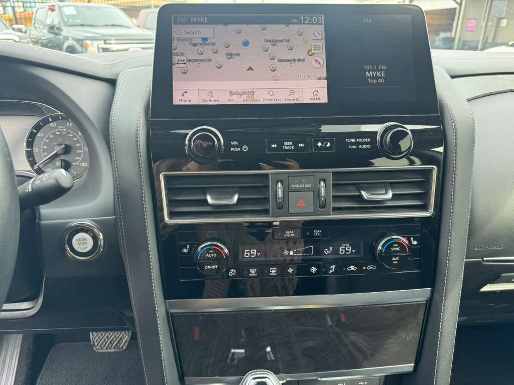 Infiniti QX80 LUXE 2023