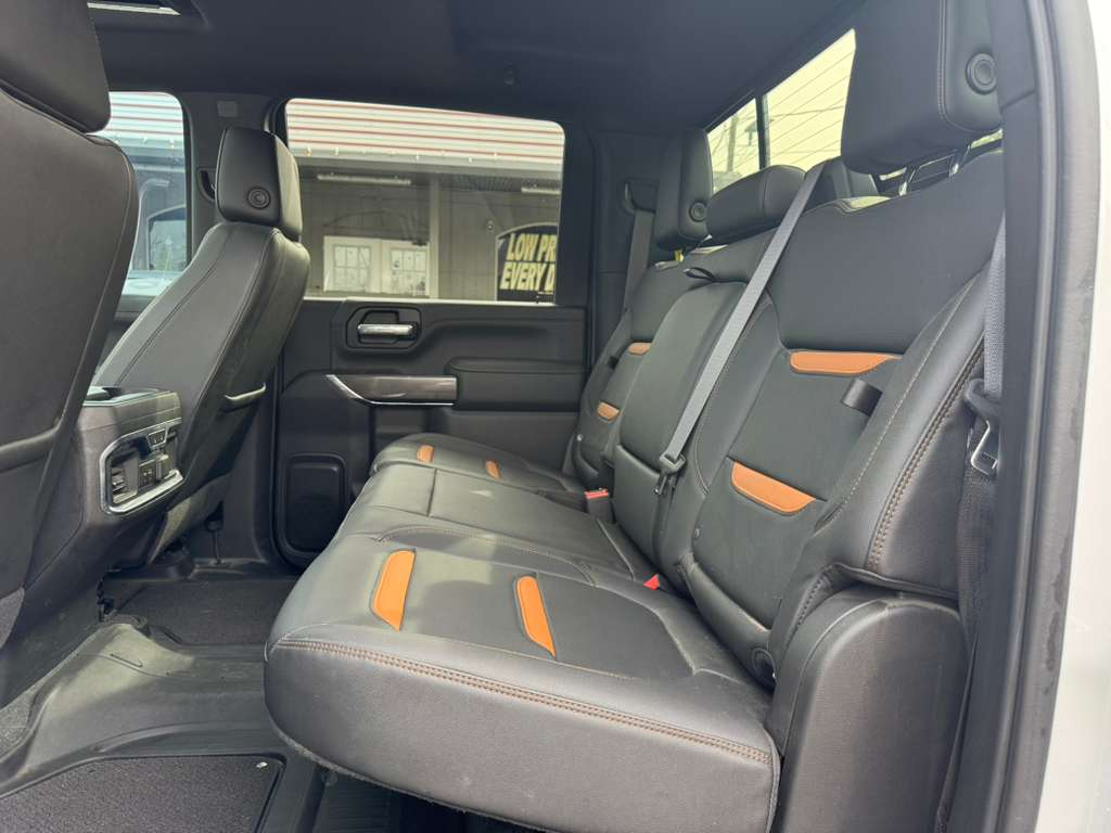 GMC Sierra 2500HD AT4 Crew Cab 4WD 2021