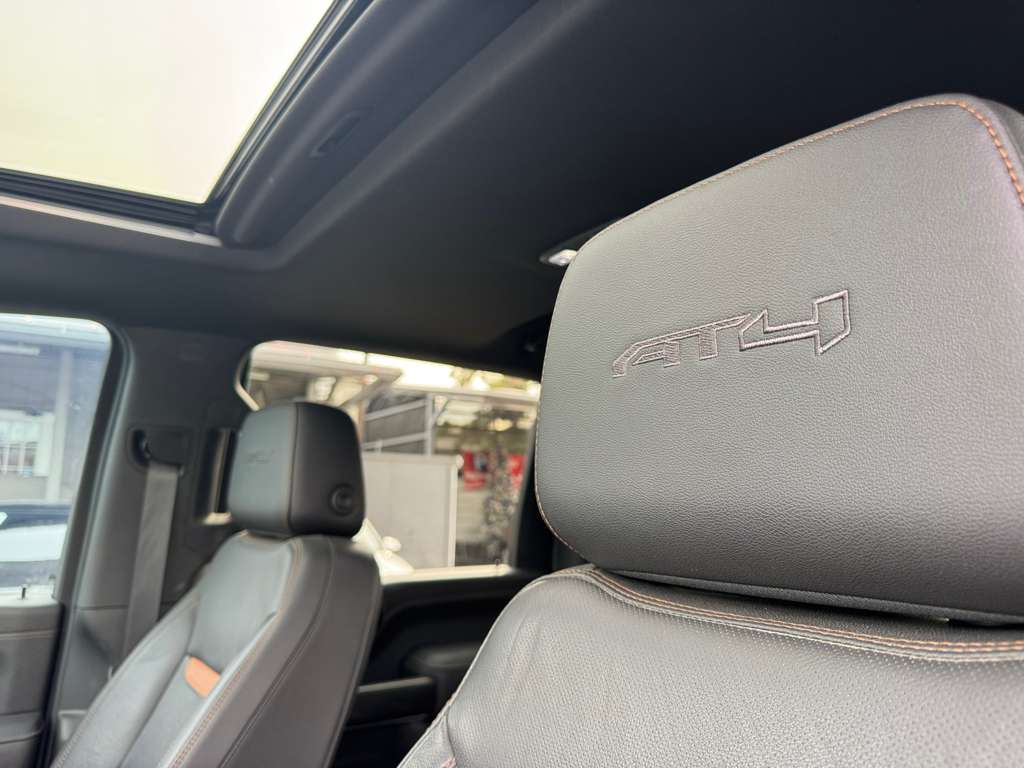 GMC Sierra 2500HD AT4 Crew Cab 4WD 2021